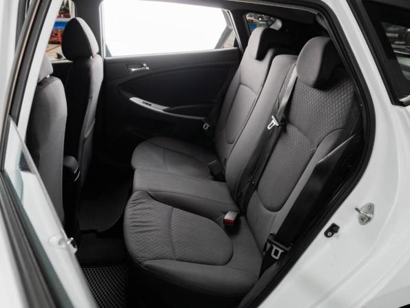 Hyundai Solaris I с пробегом 2013 года, цена 910 000 рублей, 151266 км, хэтчбек, Автокод Объявления