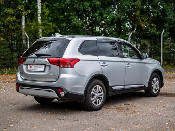 Mitsubishi Outlander III Рестайлинг 2 с пробегом 2018 года, цена 1 250 000 рублей, 328300 км, внедорожник, Автокод Объявления