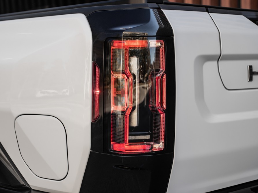 GMC Hummer EV Москва  - изображение 21