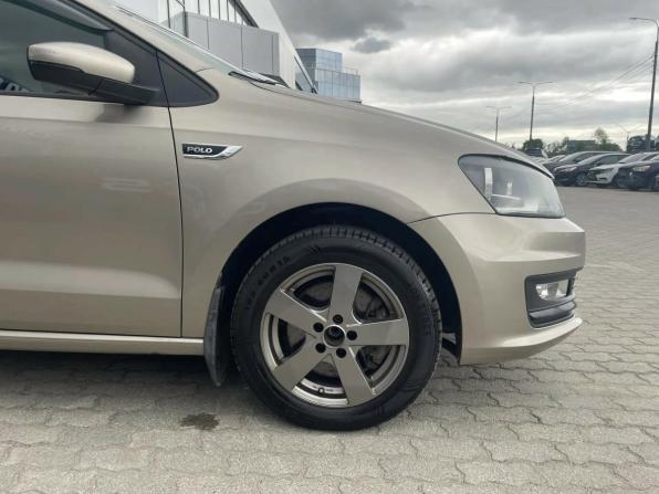 Volkswagen Polo V Рестайлинг с пробегом 2018 года, цена 1 221 000 рублей, 85310 км, седан, Автокод Объявления