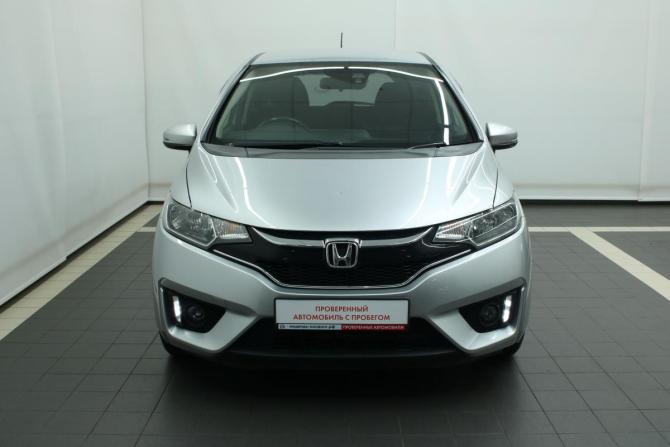 Honda Fit III с пробегом 2017 года, цена 1 045 000 рублей, 66067 км, хэтчбек, Автокод Объявления
