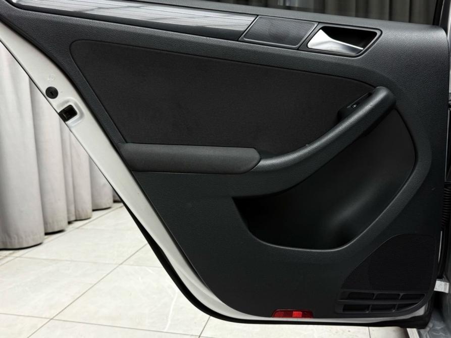 Volkswagen Jetta VI Ижевск  - изображение 23