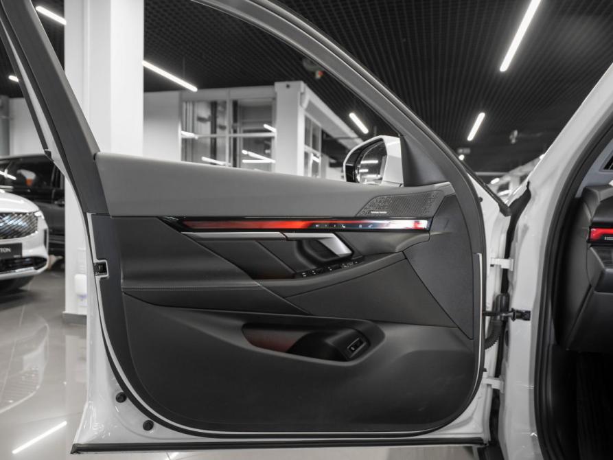 BMW 5 серии VIII (G60/G61/G68) Москва  - изображение 24