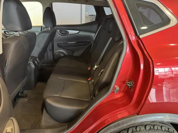 Nissan Qashqai II с пробегом 2016 года, цена 1 759 000 рублей, 59765 км, внедорожник, Автокод Объявления