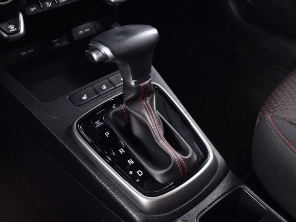 Kia Rio IV Рестайлинг с пробегом 2021 года, цена 1 669 999 рублей, 57537 км, хэтчбек, Автокод Объявления