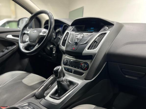 Ford Focus III с пробегом 2013 года, цена 549 000 рублей, 264000 км, седан, Автокод Объявления