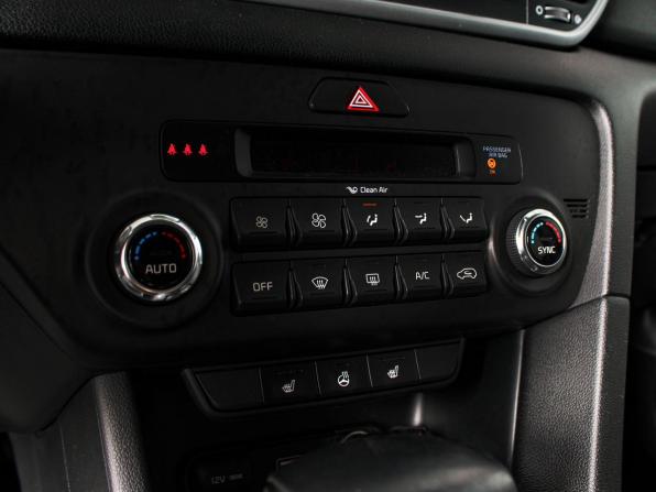 Kia Sportage IV Рестайлинг с пробегом 2021 года, цена 2 419 000 рублей, 85000 км, внедорожник, Автокод Объявления