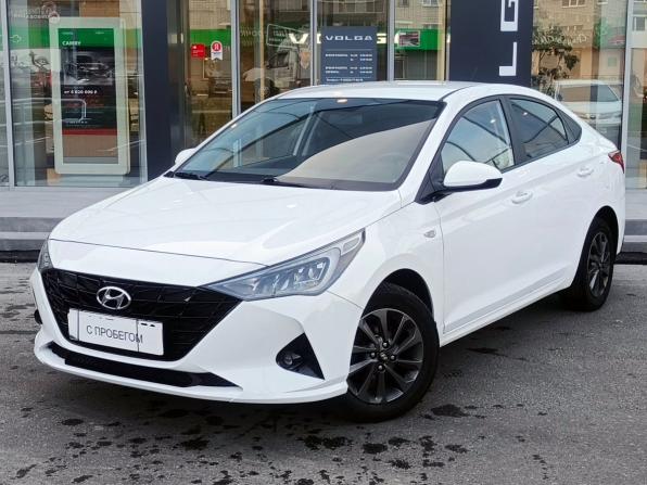 Hyundai Solaris II Рестайлинг с пробегом 2022 года, цена 1 549 000 рублей, 53497 км, седан, Автокод Объявления