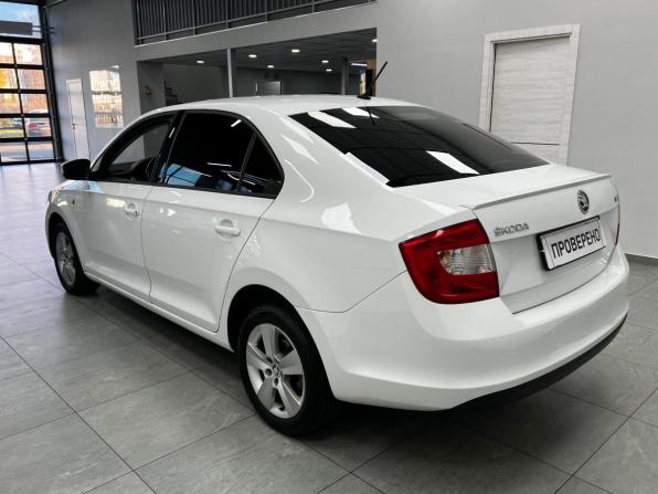Skoda Rapid I с пробегом 2016 года, цена 1 040 000 рублей, 188000 км, лифтбек, Автокод Объявления