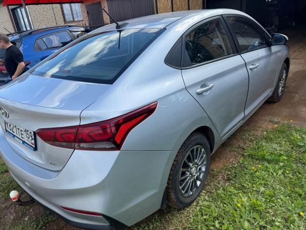Hyundai Solaris II с пробегом 2017 года, цена 1 297 000 рублей, 94140 км, седан, Автокод Объявления