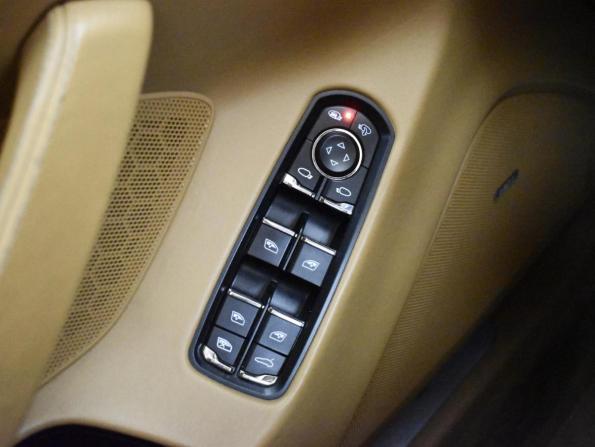 Porsche Panamera I Рестайлинг с пробегом 2013 года, цена 3 229 900 рублей, 146685 км, лифтбек, Автокод Объявления