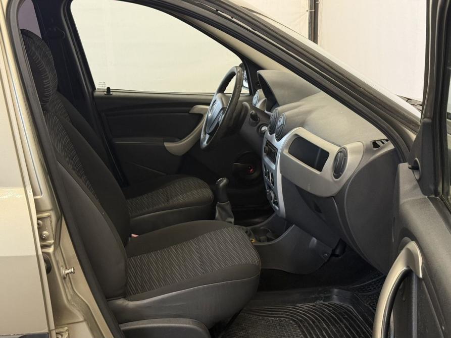 Renault Logan I Рестайлинг Псков  - изображение 12