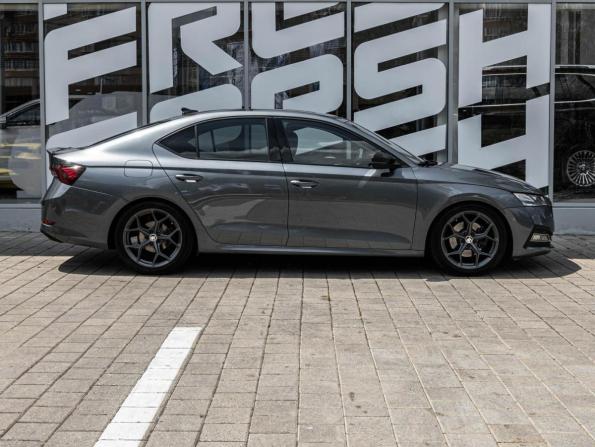 Skoda Octavia IV (A8) с пробегом 2021 года, цена 2 590 000 рублей, 134466 км, лифтбек, Автокод Объявления