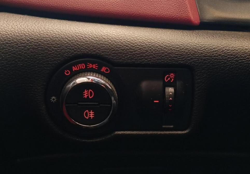 Opel Astra J Рестайлинг Москва  - изображение 16