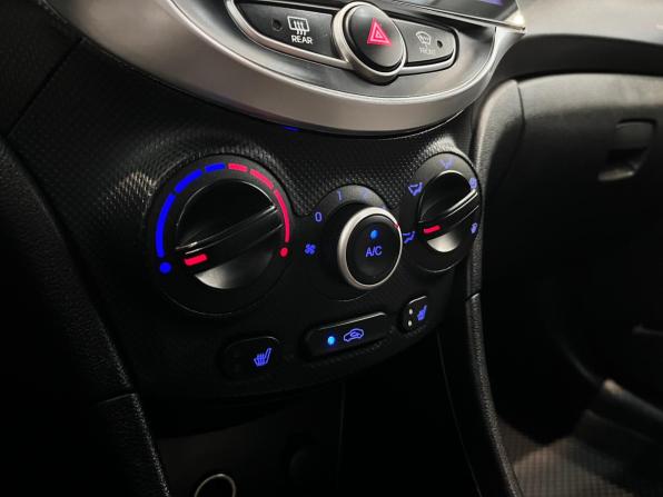Hyundai Solaris I с пробегом 2012 года, цена 712 000 рублей, 200039 км, седан, Автокод Объявления