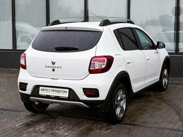 Renault Sandero II Рестайлинг с пробегом 2021 года, цена 1 175 000 рублей, 122409 км, хэтчбек, Автокод Объявления
