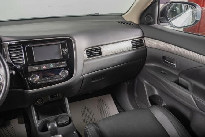 Mitsubishi Outlander III с пробегом 2013 года, цена 1 779 000 рублей, 182000 км, внедорожник, Автокод Объявления