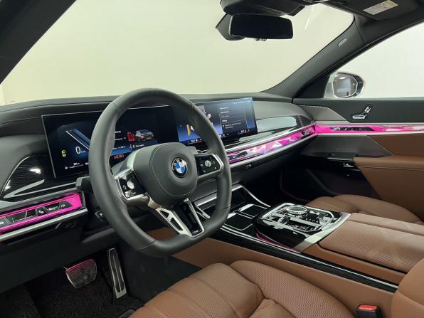 BMW 7 серии VII (G70) с пробегом 2024 года, цена 13 600 000 рублей, 13815 км, седан, Автокод Объявления