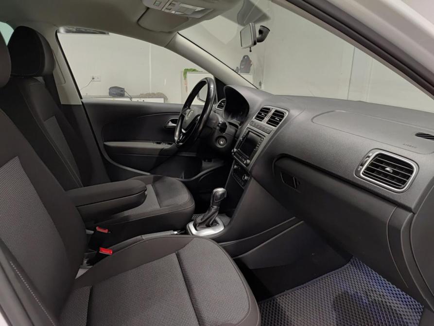 Volkswagen Polo V Рестайлинг Казань  - изображение 13