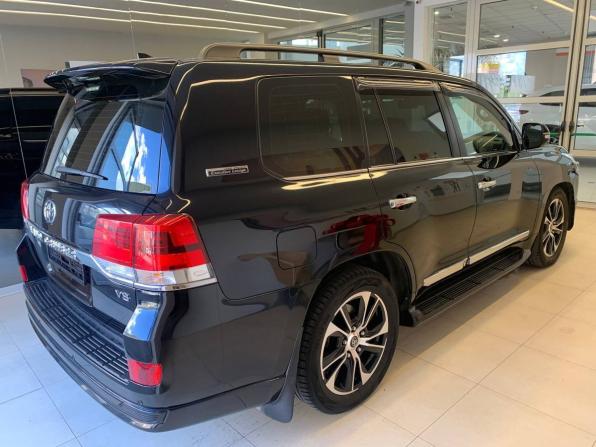 Toyota Land Cruiser 200 Series Рестайлинг 2 с пробегом 2020 года, цена 7 700 000 рублей, 183256 км, внедорожник, Автокод Объявления