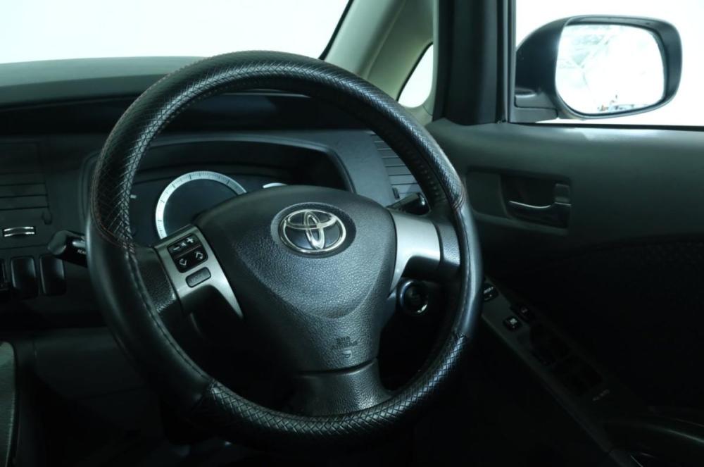 Toyota ISis I Рестайлинг Омск  - изображение 13