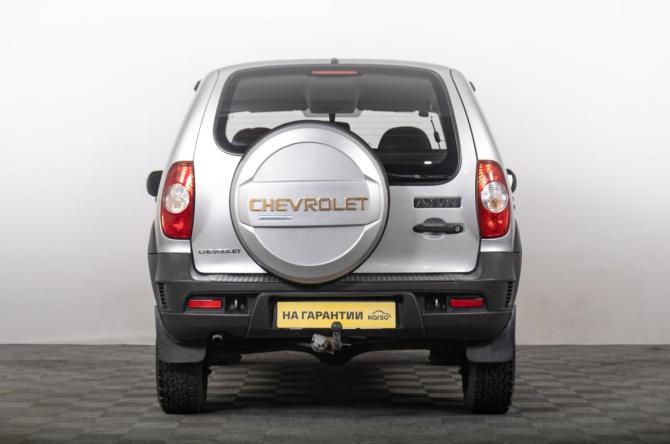 Chevrolet Niva I Рестайлинг с пробегом 2011 года, цена 549 000 рублей, 121000 км, внедорожник, Автокод Объявления