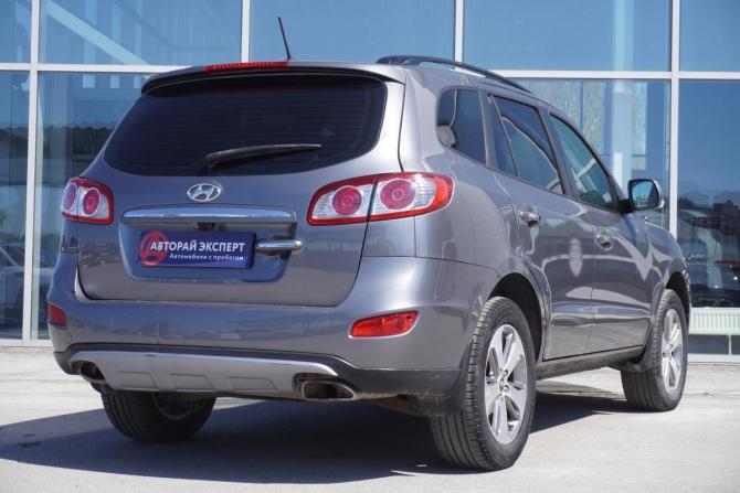 Hyundai Santa Fe II Рестайлинг с пробегом 2012 года, цена 1 245 000 рублей, 307371 км, внедорожник, Автокод Объявления