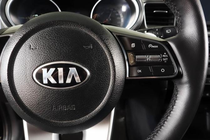Kia Ceed III с пробегом 2019 года, цена 1 649 000 рублей, 185350 км, универсал, Автокод Объявления