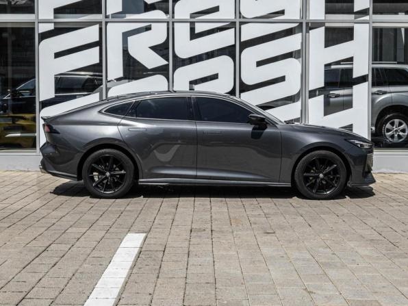 Changan UNI-V I с пробегом 2022 года, цена 2 025 000 рублей, 79829 км, лифтбек, Автокод Объявления