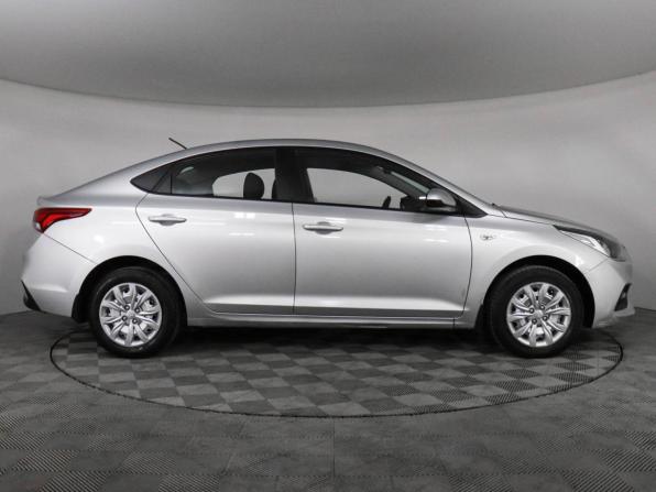 Hyundai Solaris II с пробегом 2017 года, цена 1 050 000 рублей, 192000 км, седан, Автокод Объявления