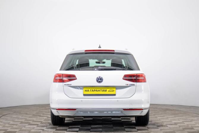 Volkswagen Passat B8 с пробегом 2015 года, цена 1 759 000 рублей, 111484 км, универсал, Автокод Объявления