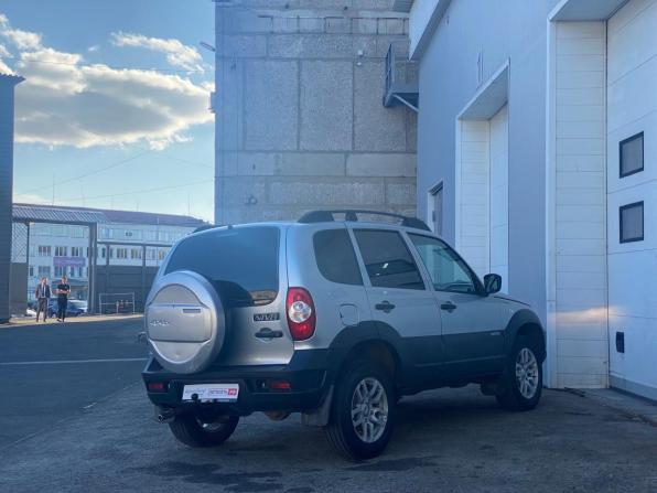 Chevrolet Niva I Рестайлинг с пробегом 2018 года, цена 798 600 рублей, 82000 км, внедорожник, Автокод Объявления