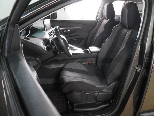 Peugeot 3008 II с пробегом 2019 года, цена 2 169 000 рублей, 126885 км, внедорожник, Автокод Объявления