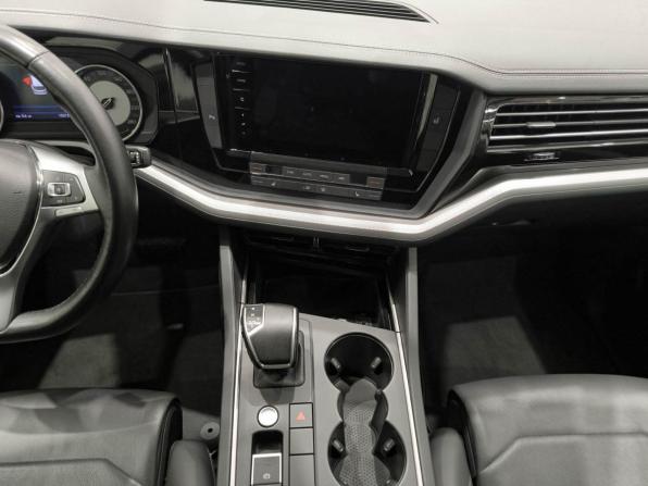 Volkswagen Touareg III с пробегом 2018 года, цена 4 550 000 рублей, 103755 км, внедорожник, Автокод Объявления
