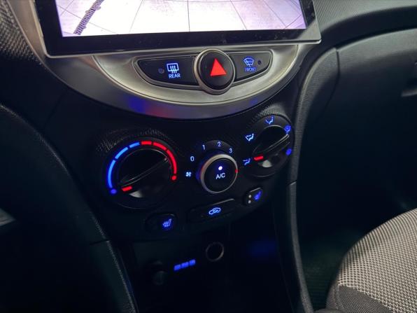 Hyundai Solaris I с пробегом 2014 года, цена 960 000 рублей, 104165 км, седан, Автокод Объявления