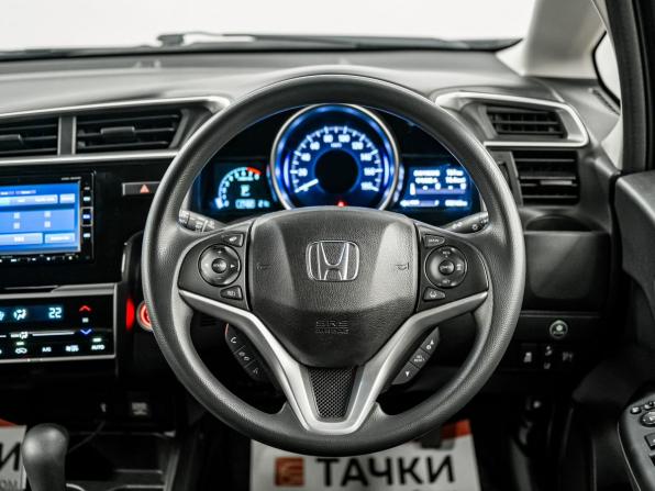 Honda Fit III Рестайлинг с пробегом 2018 года, цена 1 160 000 рублей, 52162 км, хэтчбек, Автокод Объявления
