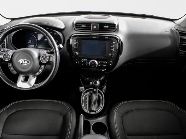 Kia Soul II Рестайлинг с пробегом 2017 года, цена 1 810 000 рублей, 27359 км, хэтчбек, Автокод Объявления