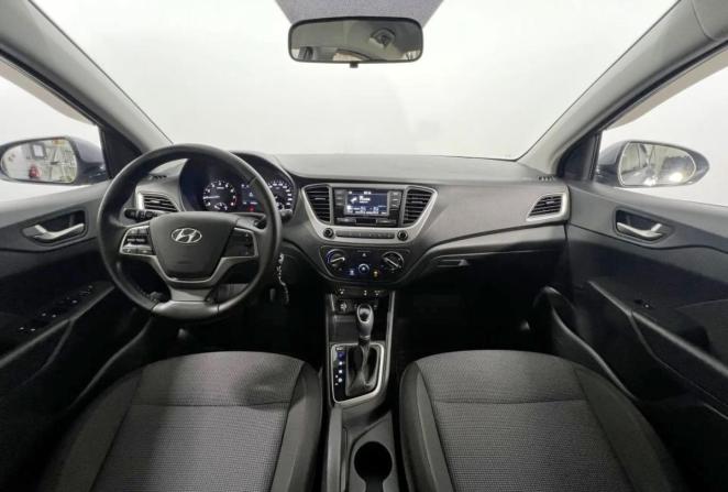 Hyundai Solaris II с пробегом 2018 года, цена 1 470 000 рублей, 94320 км, седан, Автокод Объявления