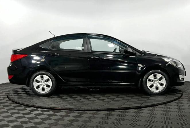 Hyundai Solaris I Рестайлинг с пробегом 2015 года, цена 1 095 000 рублей, 108327 км, седан, Автокод Объявления