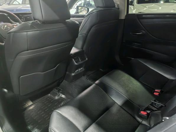 Lexus ES VII с пробегом 2019 года, цена 3 150 000 рублей, 156497 км, седан, Автокод Объявления