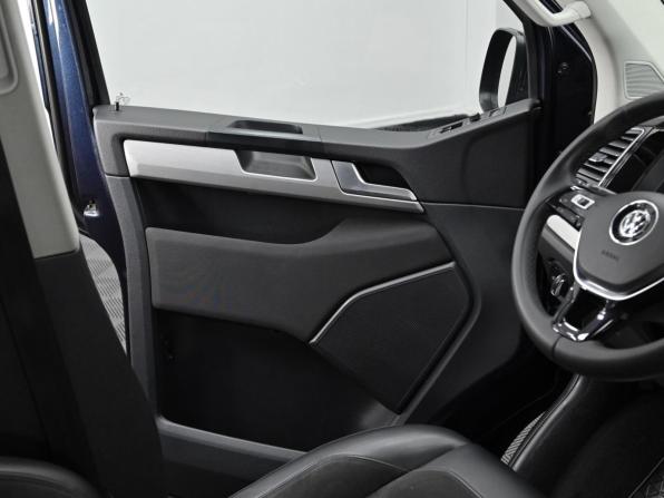 Volkswagen Multivan T6 с пробегом 2019 года, цена 3 499 000 рублей, 216000 км, минивэн, Автокод Объявления