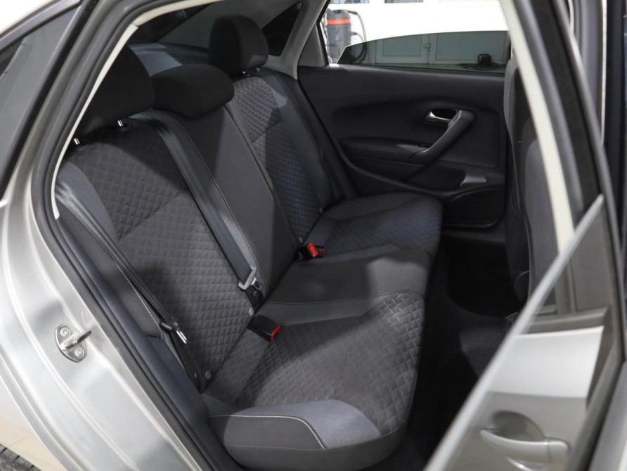 Volkswagen Polo V Рестайлинг Ростов-на-Дону  - изображение 7