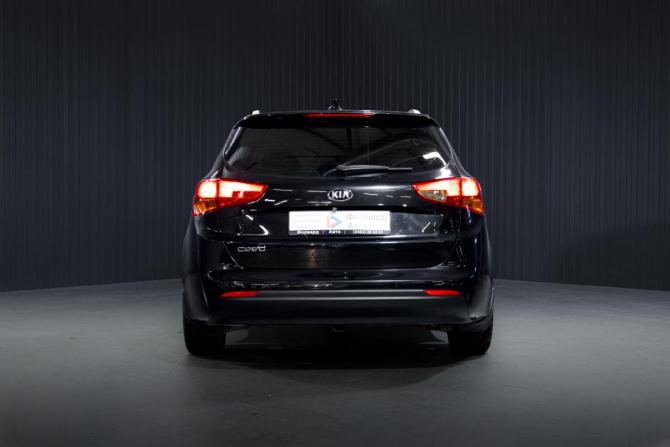 Kia Ceed II Рестайлинг с пробегом 2017 года, цена 1 249 000 рублей, 106600 км, универсал, Автокод Объявления