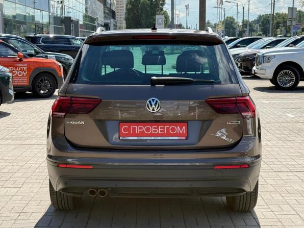 Volkswagen Tiguan II с пробегом 2019 года, цена 2 399 000 рублей, 198000 км, внедорожник, Автокод Объявления
