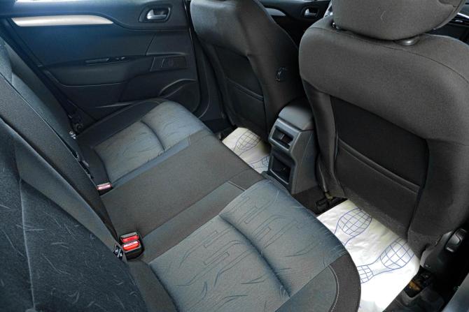 Citroen C4 II с пробегом 2012 года, цена 659 000 рублей, 200000 км, хэтчбек, Автокод Объявления
