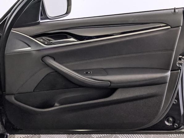 BMW 5 серии VII (G30/G31/G38) с пробегом 2019 года, цена 2 990 000 рублей, 170029 км, седан, Автокод Объявления