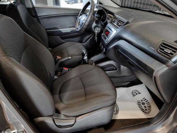 Kia Rio III Рестайлинг с пробегом 2017 года, цена 1 041 000 рублей, 143320 км, седан, Автокод Объявления
