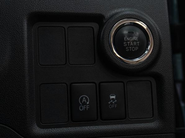 Toyota Passo III с пробегом 2017 года, цена 1 049 000 рублей, 75432 км, хэтчбек, Автокод Объявления