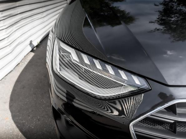 Audi A4 V (B9) Рестайлинг с пробегом 2022 года, цена 3 650 000 рублей, 21987 км, седан, Автокод Объявления