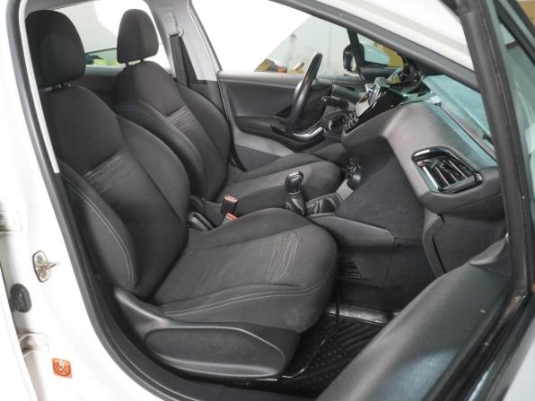 Peugeot 208 I с пробегом 2013 года, цена 569 000 рублей, 124371 км, хэтчбек, Автокод Объявления
